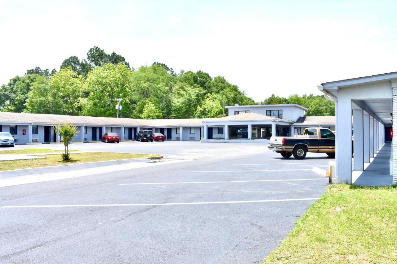 Rodeway Inn Swainsboro Exterior foto
