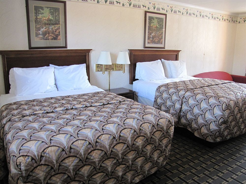 Rodeway Inn Swainsboro Exterior foto